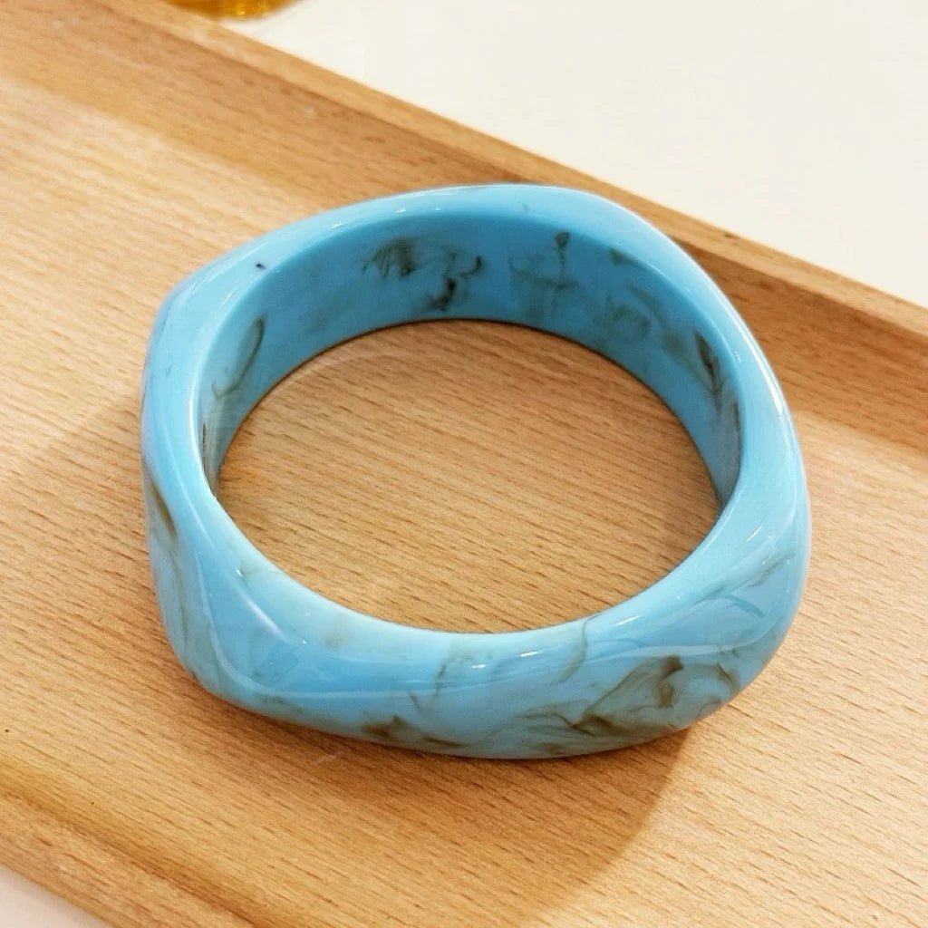 Chisel Chic Bangle Light Blue