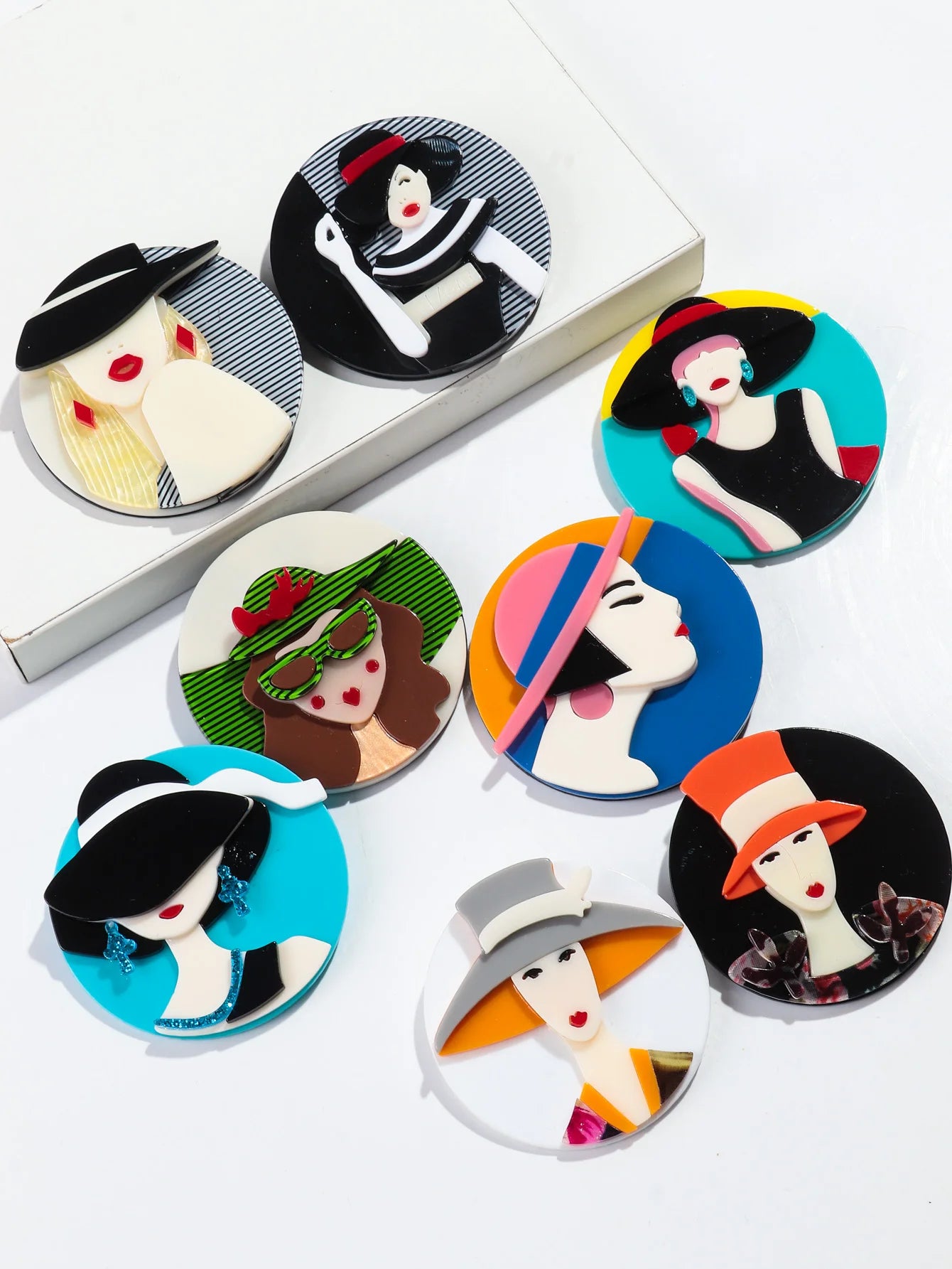 Chic Topper Pin - 11 variants - Hello Baabs