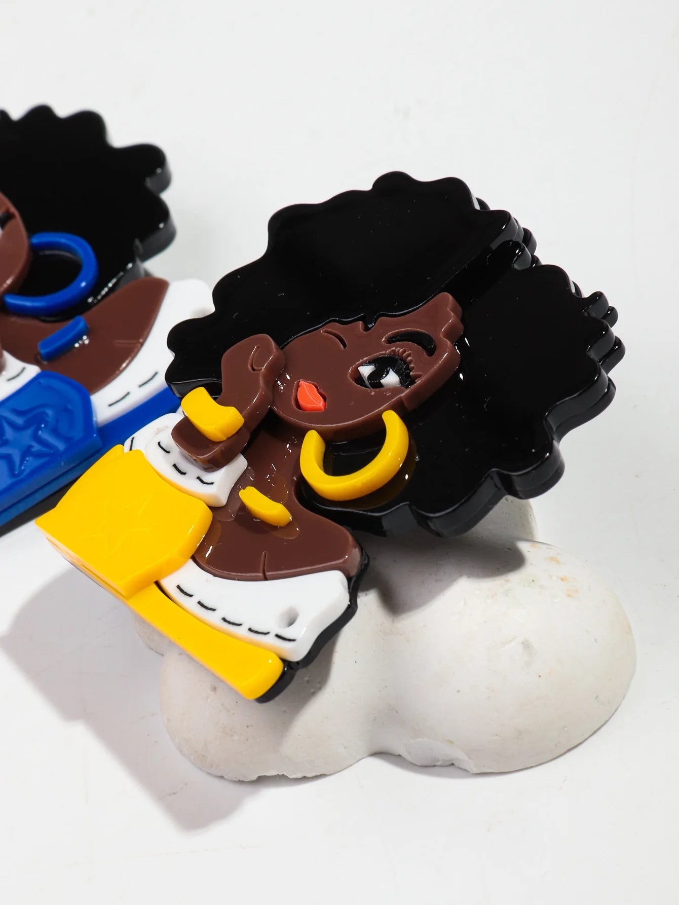 Curl Power Pin - 2 colors - Hello Baabs