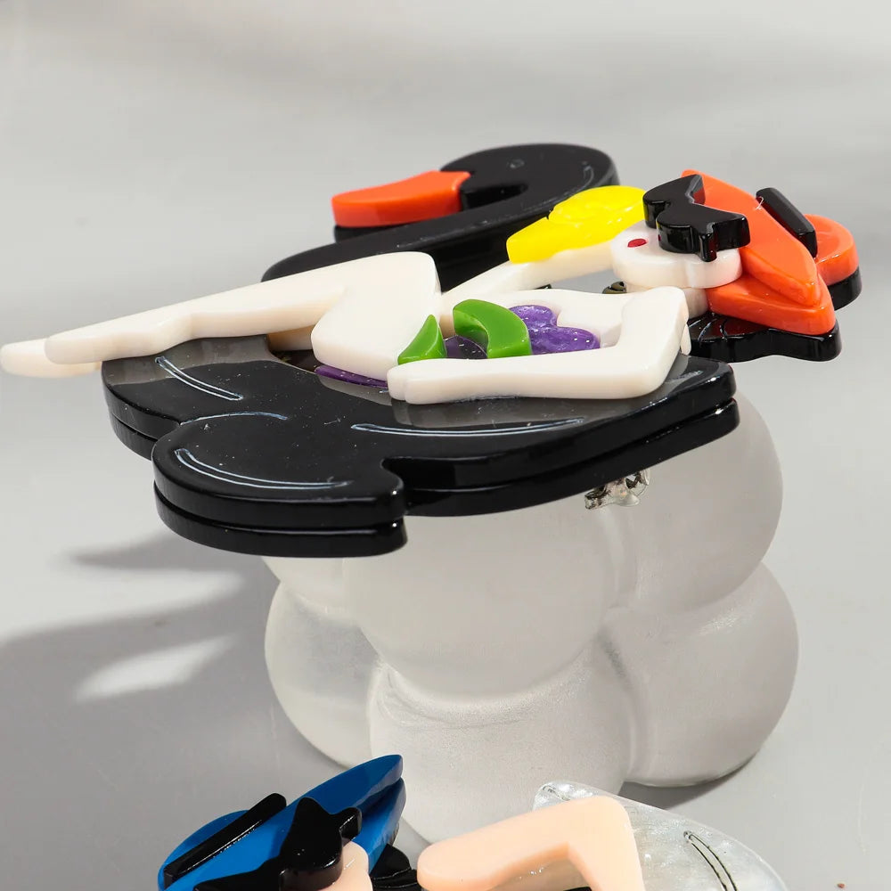 Elegant Escape Brooch - 2 colors - hello baabs 