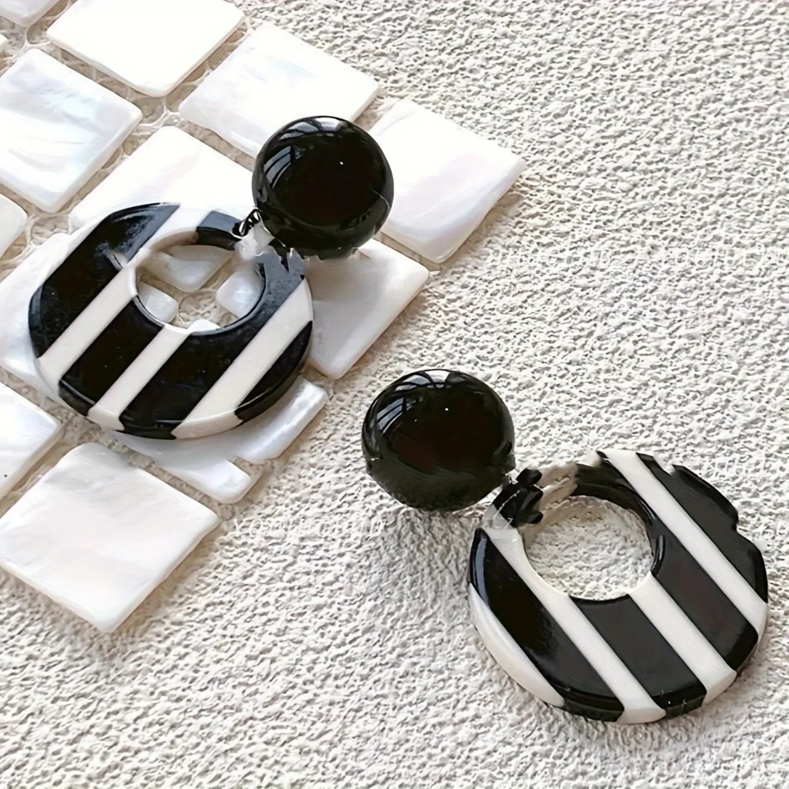 Mod Stripe Circles - 2 colors - hello baabs 