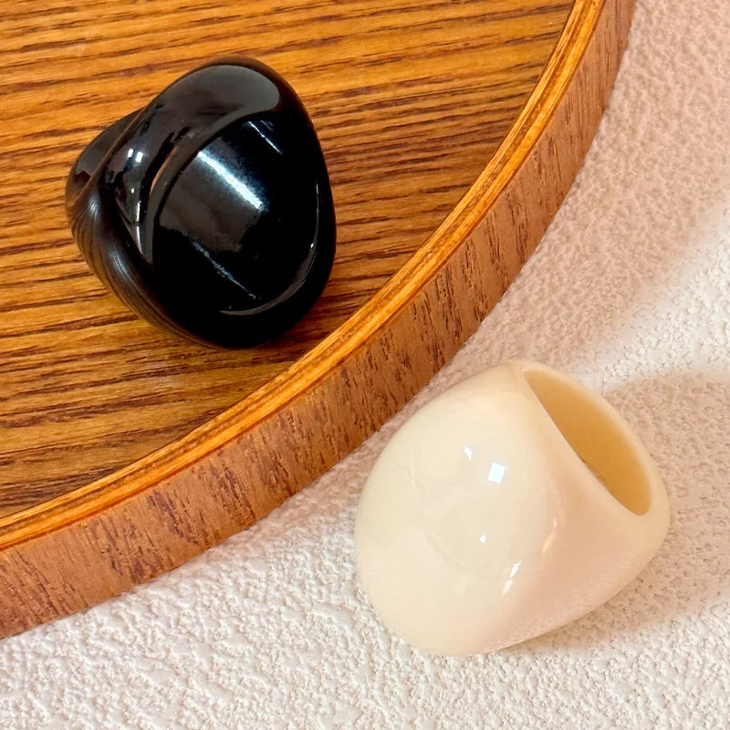 Mono Muse Ring (size 8) - 2 colors - hello baabs 